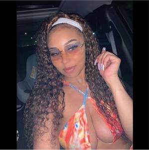 Meet your Posher, Nessa